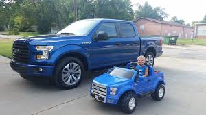 2.7l v6 gas automatic 10 speed crew cab pickup. Lightning Blue 2017 Ford F 150 26 Years In The Making