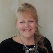 Gina Starr's Instagram, Twitter & Facebook