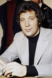 Tom jones și familia sa vor să aibă parte. Portret Sir Tom Jones Implineste 80 De Ani AgenÈia De PresÄ Rador