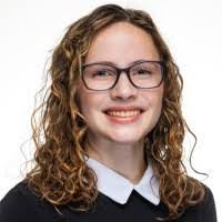 Lucinda Hahn's Instagram, Twitter & Facebook