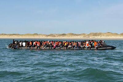 Mega-dinghy arrivals fuel UK anti-migrant protests | The National