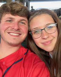 Bethany Brock 🔆 (@bethieruthie) • Instagram photos and videos