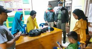 Kementerian pendidikan dan kebudayaan, 2014. Usai Mandi Di Pantai Pandan Siswa Sd Asal Palas Ini Sempat Bikin Panik Dia Pergi Dan Berjalan Seperti Kebingungan Smart News Tapanuli