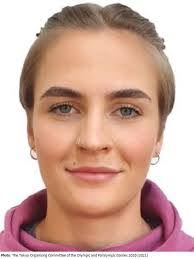 Victoria Hudson's Instagram, Twitter & Facebook