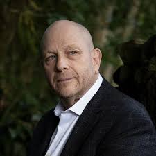 To Catch the Setting Sun: Levine, Richard I: 9781509243297: Amazon.com:  Books