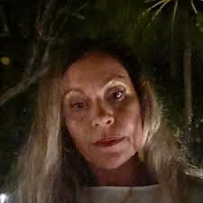 HEY Guys, I am a remote editor working in Davinci