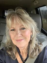 What are some of your go to lunch ideas ? I'm enjoying salads but I'd love  to hear what some of your eats