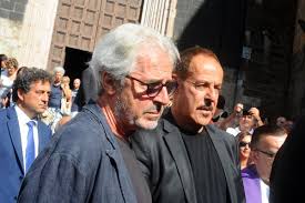 Quanto ad adamo ed eva non sono insignificanti. I Funerali Di Anna Marchesini Il Ricordo Di Lopez E Solenghi Ilgiornale It