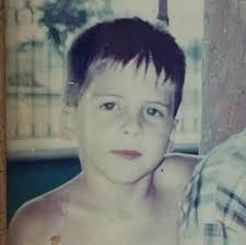 Feliz cumpleaños hijo, me siento orgulloso de la persona que eres.  Bendiciones hoy y siempre. Te amamos. 🍀🙏🏼😘