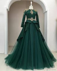 فساتين سوارية جديده فساتين سهرة للمحجبات فساتين سوارية رقيقة In 2020 Indian Gowns Dresses Gowns Dresses