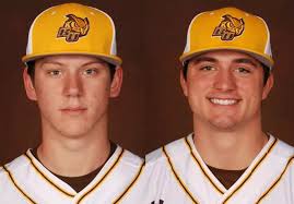 Baseball Splits Doubleheader Against Fifth Ranked Wis.-La Crosse