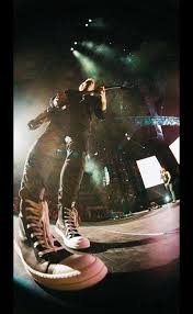 Night 10 World War Joy Tour Pittsburgh 5sos Via Ig Stories 5sos Five Seconds Of Summer Girls Talk Boys