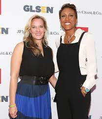 Robin roberts and amber laign wedding. Pic Robin Roberts Makes Rare Public Appearance With Longtime Girlfriend Robin Roberts Stylish Celebrities Celebrity Couples