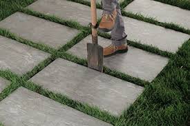 pose dalle gazon carrelage 2cm sur pelouse pose dalle sur herbe dalle jardin pelouse dalles