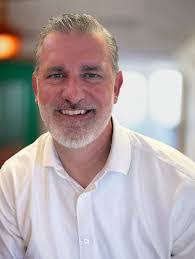 Ryan Putman's Instagram, Twitter & Facebook