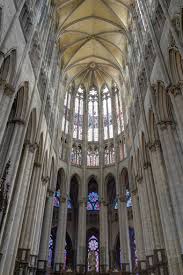 Résultat de recherche d'images pour "cathédrale de beauvais"