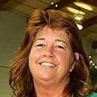 Theresa Loftus's Instagram, Twitter & Facebook