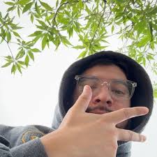 Rodrigo De Paul 'shushed' Canada manager Jesse Marsch after he shouted at  the Argentine midfielder for his theatrics when Ismael Kone kicked the ball  at him 🤫👀 A heated exchange between the