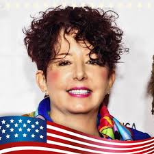 Fans of MAX the Crystal Skull