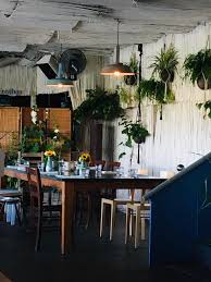 Selbst ein zuvor höchst unpersönlich wirkender flur, ein nacktes. Restaurant Bilder Ideen Couch