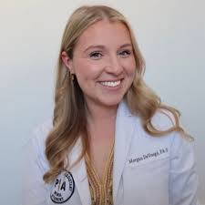 Erin Lazoen (@Erin_Lazoen)