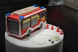 Feuerwehr Torte Feuerwehr Torte Feuerwehr Kuchen Kindergeburtstag Rezepte