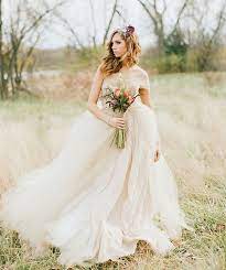 32 Whimsical And Ethereal Wedding Dresses For Fairy Tale Brides Praise Wedding Wedding Gown Trends Tulle Wedding Gown Tulle Wedding