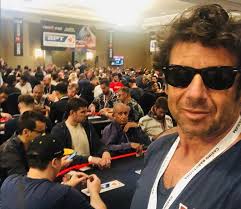 Patrick is the son of pierre benguigui and augusta kammoun, daughter of elie and céline ben sidoun. Patrick Bruel Ancien Champion Du Monde Se Remet Au Poker Lors D Un Tournoi A Barcelone Soirmag