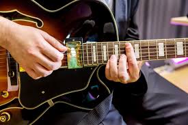 In jazz discussions, the saxophonists and the trumpeters generally dominate the conversation, and rightly so. 6 Steps To Learning Jazz Guitar Improvisation Musical U