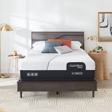 Serta's signature mattress line, the icomfort mattress, has been a favorite among sleepers for years. Serta Icomfort Mattress Reviews 2021 Compare Models