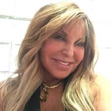 Carole Feuerman Sculpture...