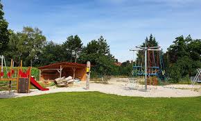 Wunderschoner Spielplatz In Eichenried Finsinger Weiher Spielplatz Seilbahn Fahren Ausflug