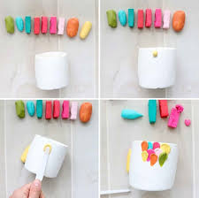 Deko Selber Machen Ton In Verschiedenen Farben Weisser Blumentopf Diy Bastelideen Deko Selber Machen Bastelideen Diy Bastelideen