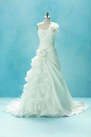Disney Inspired Bridal Gowns Instant Love For This One Before I Even Found Out The Inspiration Was Ariel With Images Ariel Wedding Dress Ariel Wedding Wedding Dresses