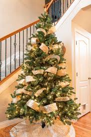 How to decorate a christmas tree without ribbon. How To Decorate A Christmas Tree Like A Designer The Lived In Look