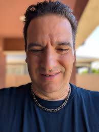 Calling all awesome Gilbert gals (or whoever wants to join the fun)! This  41-year-old is looking for some local lady friends. I moved here a couple  years ago from North Phoenix, but