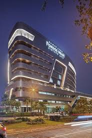 Pondok Indah Bintaro Jaya Hospital Silver Thomas Hanley Arch2o Com Hospital Design Architecture Hospital Architecture Healthcare Architecture