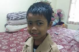 Ruang kelas sd 2 sukorejo dihiasi pemandangan radio swara kendal via swarakendal.com. Kisah Anak Kelas 2 Sd Ke Sekolah Naik Kereta Viral Sang Ayah Dihadiahi Motor Gridoto Com