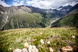 Genießen sie im sommer und herbst unsere herrliche tiroler bergwelt, wandern sie auf gut beschilderten wanderwegen zu unseren pitztaler almen und gipfeln. Pitztal Im Sommer Hotel Gletscherblick
