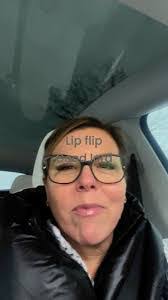 Laura Ensley's Instagram, Twitter & Facebook