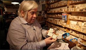 Stamp and ink shop lives