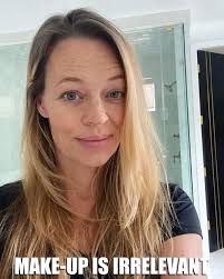 In only five days, it will be the 30th anniversary of Star Trek Voyager,  and it seems like I am the ONLY one