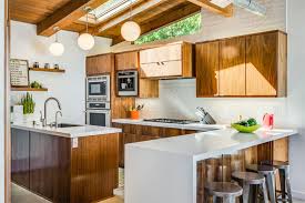 25 Warm White And Wooden Kitchen Designs Home Design Lover In 2020 Modern Kitchen Remodel Kitchen Decor Modern Modern Kitchen Design