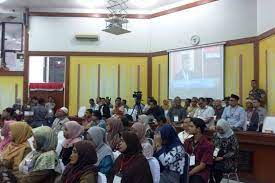 Faktor utama yang menyebabkan banyak penjawat awam yang terjerumus ke dalam kancah keberhutangan serius ini disebabkan sikap para penjawat awam. Faktor Penyebab Masalah Keberagaman Halaman All Kompas Com