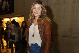 She is the only daughter of tv host, singer and businesswoman xuxa meneghel and luciano szafir. Sasha Meneghel Veja