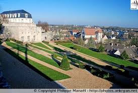 Jardins De L Eveche Chartres Ankryan Photos Cathedrale Gothique Loire Cathedrale