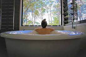 Our properties are central to the best the hunter has to offer and cater to individuals, couples, concert goers, families or large groups of friends or corporates looking to stay together. Somewhere Unique Romantic Luxury Couples Cottages Hunter Valley