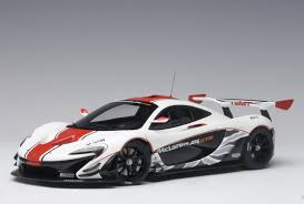 It was always a debate about whether the p1 would be faster on the track than the 5 one:1s. Mclaren P1 Gtr White With Red Stripes Autoart