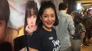 Aktris senior lulu tobing, diketahui telah kembali menikah dengan seorang pengusaha bernama bani maulana mulia, pada. Mantan Suami Lulu Tobing Pamer Foto Kebersamaan Dengan Istri Dan Anak Tribunnews Com Mobile