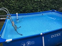 Ein Kleiner Swimmingpool Fur Den Garten Das Solltet Ihr Vorher Wissen Moms Blog Der Praktische Familienblog Pool Fur Kleinen Garten Swimmingpool Garten Kaufen